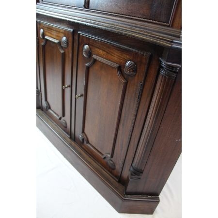 Antker Massivholz Eckschrank aus Mahagoni im Victorian Stil