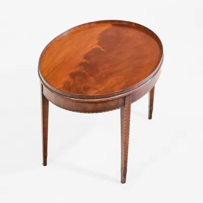 Englischer Sofatisch