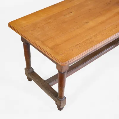 Antiker Landhaustisch aus massiver Eiche, England, 19. Jh.