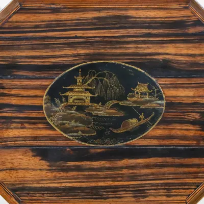 Antikes Nähtischchen