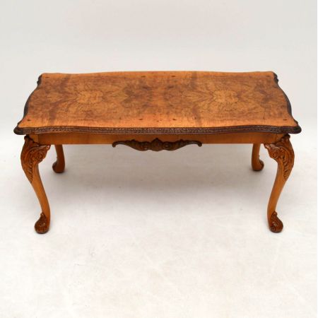 Antiker Burr Walnuss Couchtisch