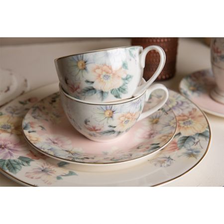 Clayre & Eef Geschirr Essteller Ø 26 cm Weiß Porzellan Blumen