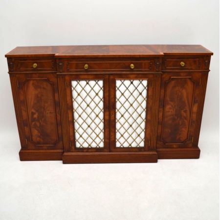 Antikes Mahagoni Front Sideboard