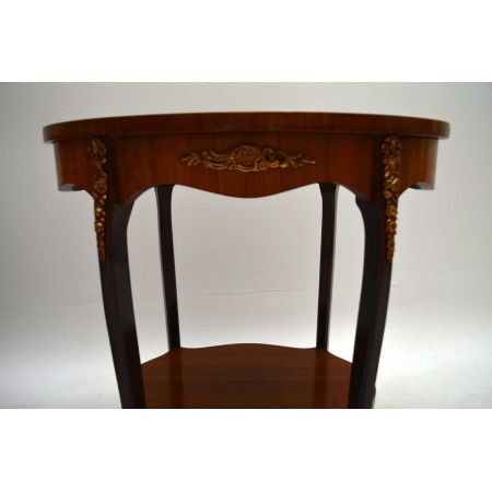 Paar antike französische Walnuss Lampen Tische