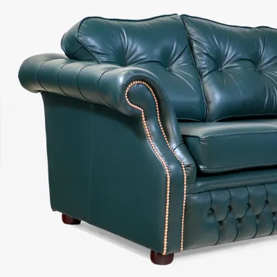 Thornhill in Lena Dark Green