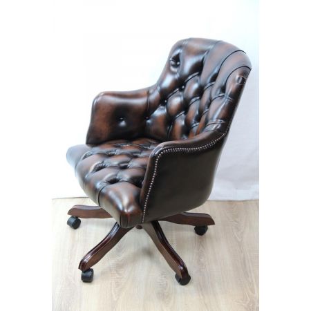 "Cloucester" Chesterfield Drehstuhl Ledersessel