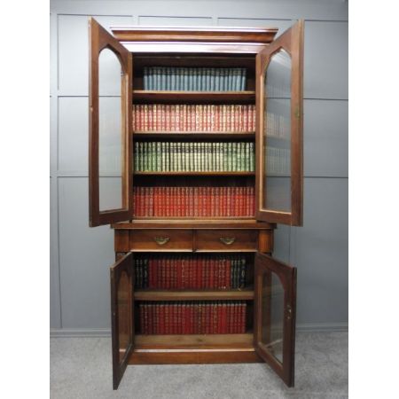 Viktorianischer Bücherschrank aus 19. Jahrhundert