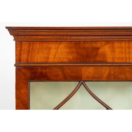 Bücherregal im Regency Style