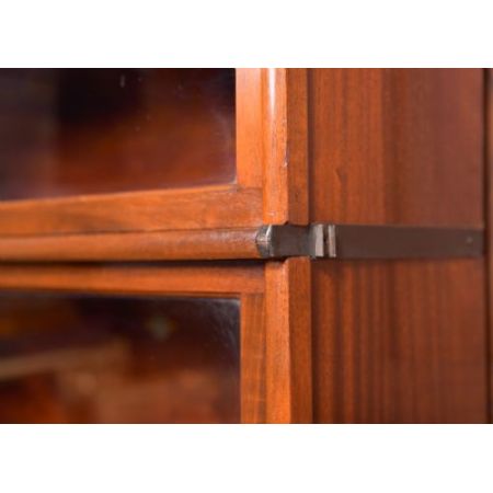 Edwardianisches Globe Wernicke Bookcase