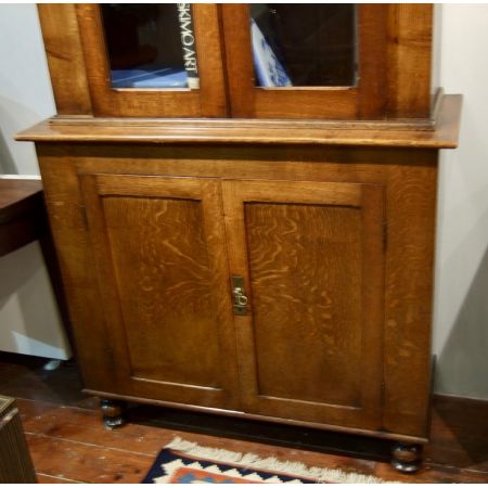 Englisches Bookcase aus dem späten 19. Jahrhundert