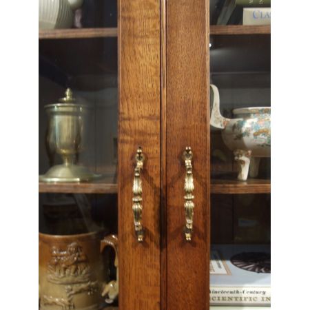 Englisches Bookcase aus dem späten 19. Jahrhundert