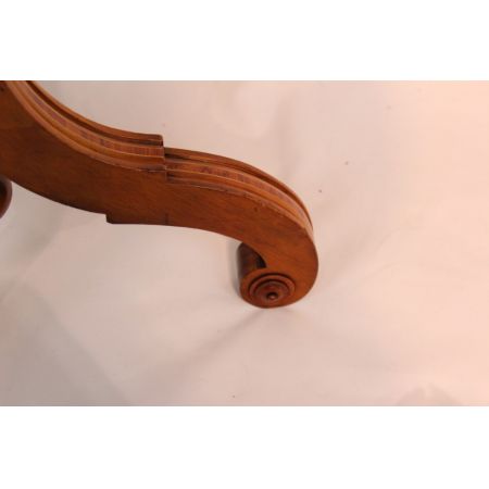 Antiker viktorianischer revolving library table