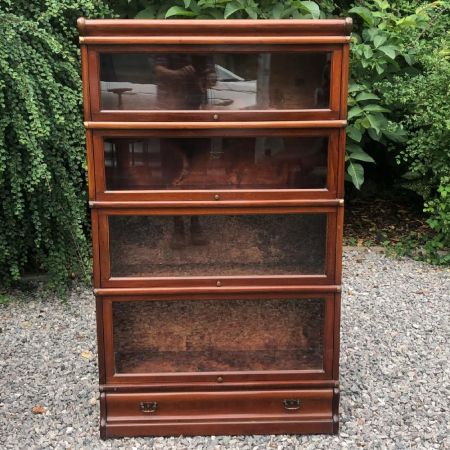 Zwei antike Globe Wernicke Bookcases