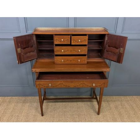 inlaid mahogany bonheur du jour by jas shoolbred & co. ca. 1900 Jh.