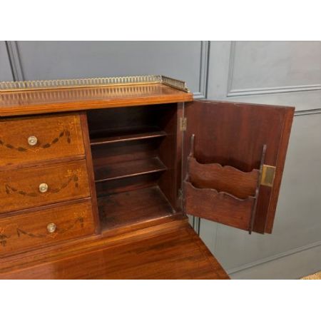 inlaid mahogany bonheur du jour by jas shoolbred & co. ca. 1900 Jh.