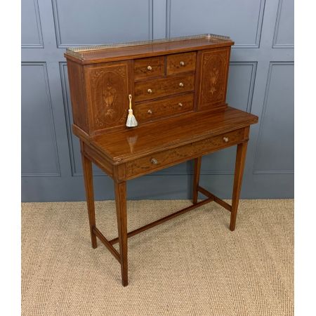 inlaid mahogany bonheur du jour by jas shoolbred & co. ca. 1900 Jh.