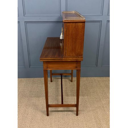 inlaid mahogany bonheur du jour by jas shoolbred & co. ca. 1900 Jh.