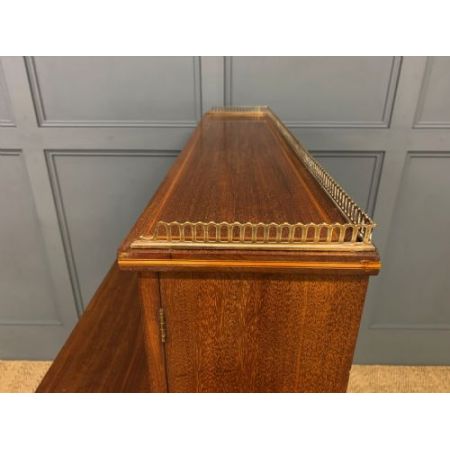 inlaid mahogany bonheur du jour by jas shoolbred & co. ca. 1900 Jh.