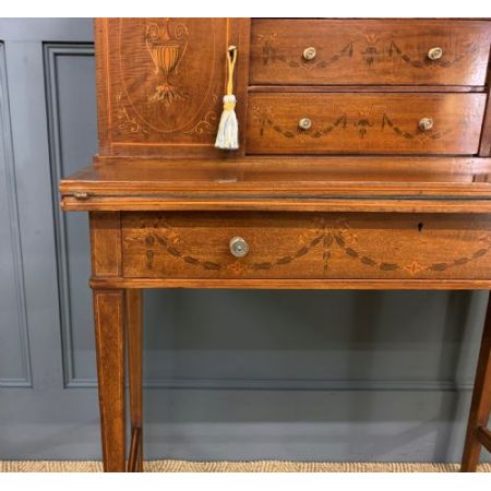 inlaid mahogany bonheur du jour by jas shoolbred & co. ca. 1900 Jh.
