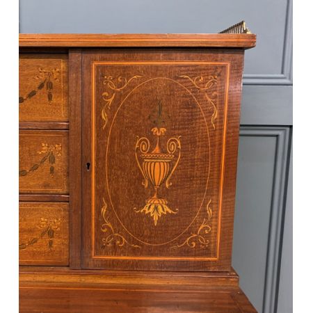 inlaid mahogany bonheur du jour by jas shoolbred & co. ca. 1900 Jh.