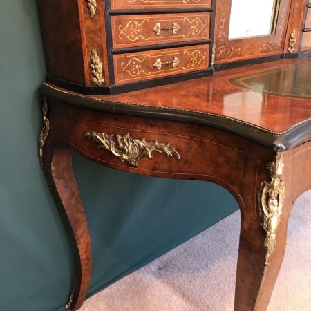 superb quality bonheur  du  jour, writing table. walnut desk, ca.1870 Jh.