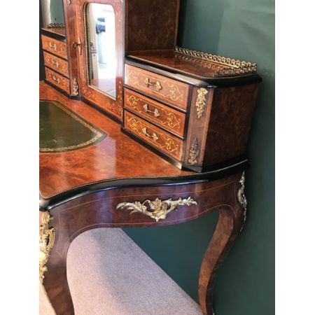 superb quality bonheur  du  jour, writing table. walnut desk, ca.1870 Jh.