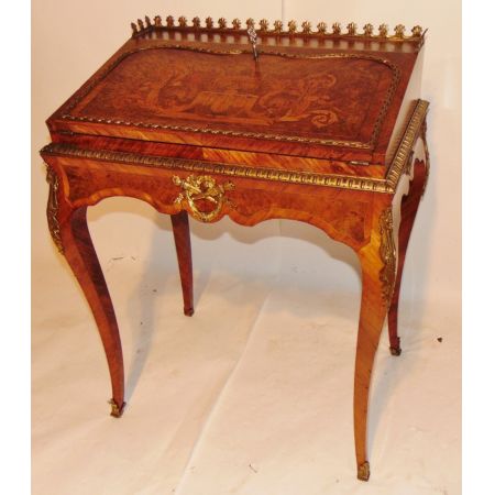 victorian burr yew, kingwood & marquetry bureau de dame ca. 1870 Jh.