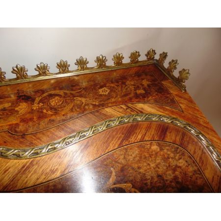 victorian burr yew, kingwood & marquetry bureau de dame ca. 1870 Jh.