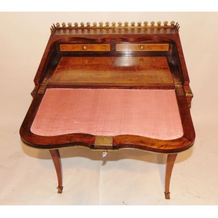victorian burr yew, kingwood & marquetry bureau de dame ca. 1870 Jh.