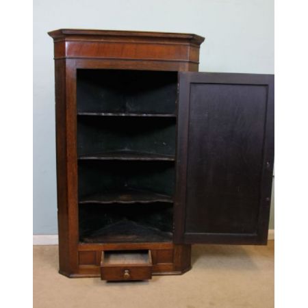 antique georgian oak & mahogany  corner cupboard ca. 1800 Jh.