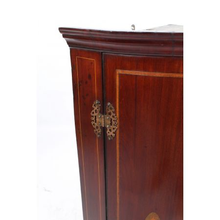 georgian mahogany bow front corner cupboard ca. 1800 Jh.