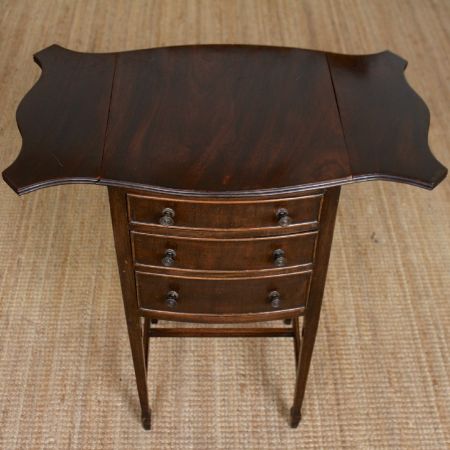 chest of drawers mahogany ca. 19 Jh. kleine Kommode