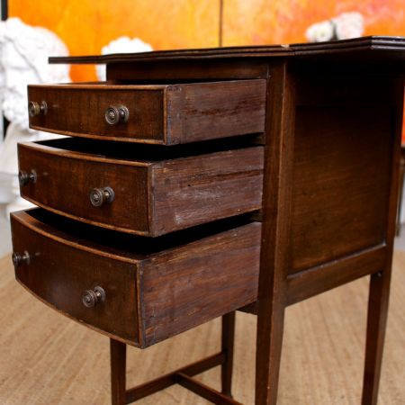 chest of drawers mahogany ca. 19 Jh. kleine Kommode