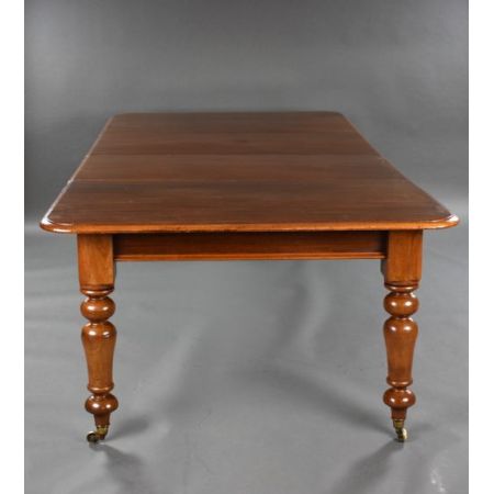 Antiker ausfahrbarer Esstisch im viktorianischem Stil