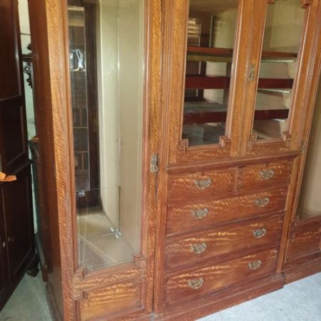 Antiker edwardianischer Kleiderschrank