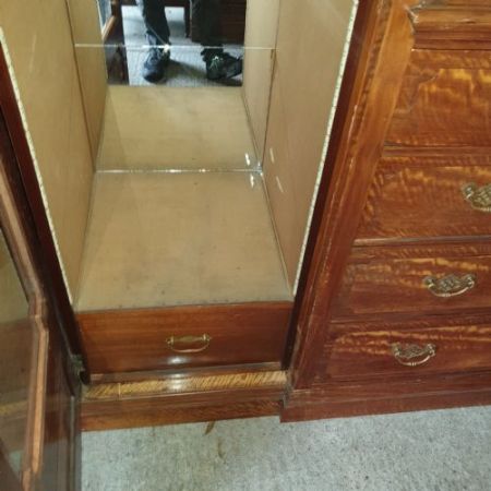 Antiker edwardianischer Kleiderschrank