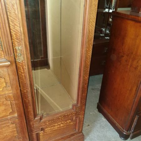 Antiker edwardianischer Kleiderschrank