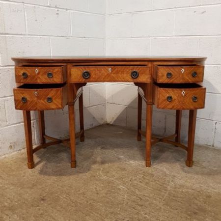 Antiker sheraton revival Desk aus Satinholz des späten 19. Jahrhunderts