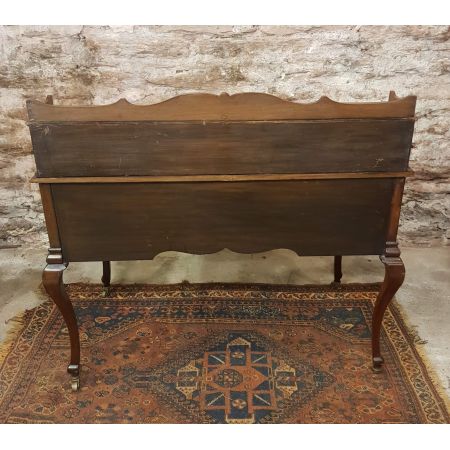 Antiker spätviktorianischer Kneehole Desk