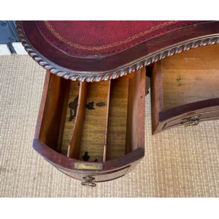 Antiker edwardianischer Kindey Desk