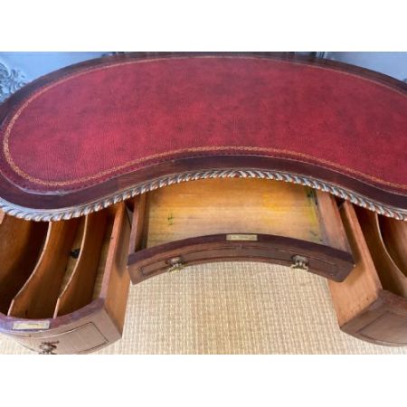 Antiker edwardianischer Kindey Desk