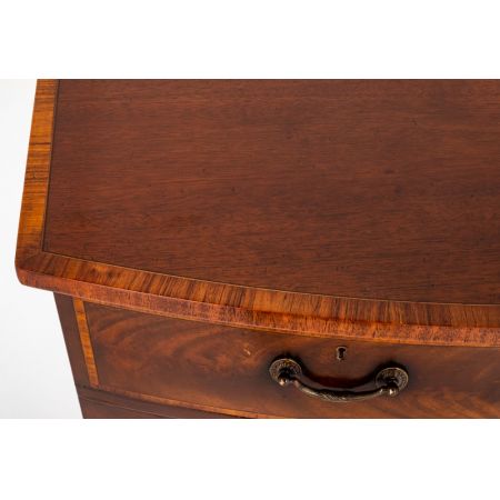 Sideboard / Side Cabinet Hepplewhite Stil