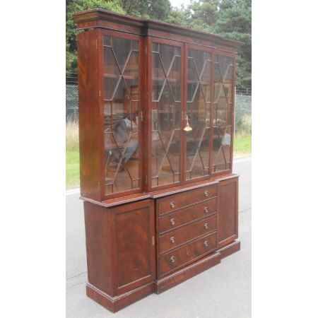 Antikes Mahagoni Breakfront Bookcase im Georgian Style, ca. 1920