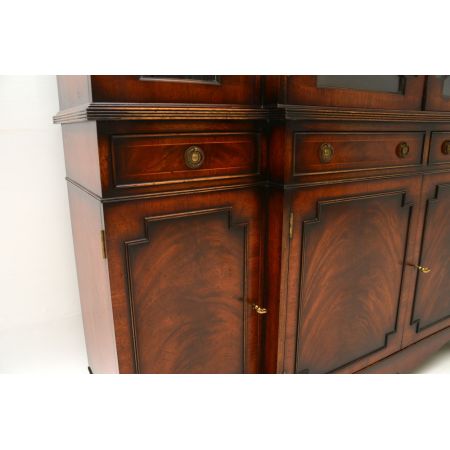 Antikes Mahagoni Breakfront Bookcase, Regency Style, ca. 1920