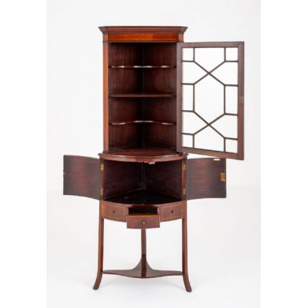 Mahagoni Sheraton Eckschrank