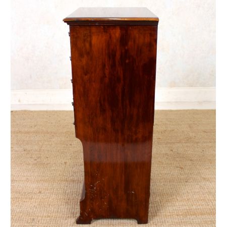 Original antiker Musikschrank aus massivem Mahagoniholz