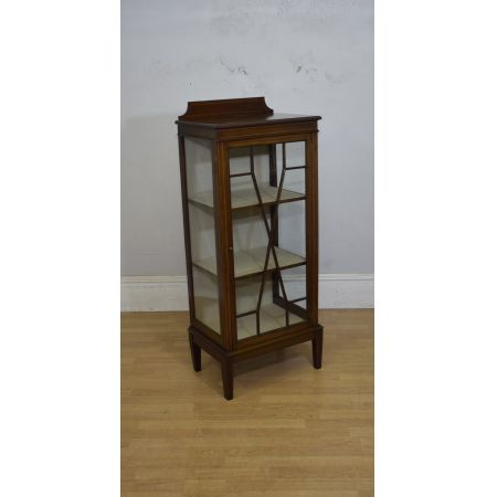 Edwardianische Vitrine