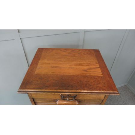 Antiker Aktenschrank aus Eichenholz