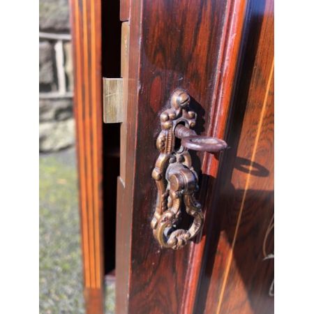 Antiker Schrank aus Palisander