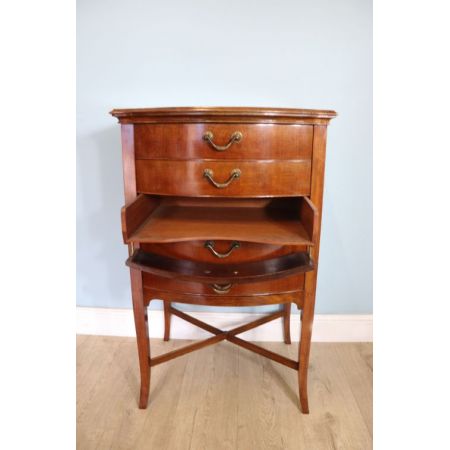 Antiker Mahagoni Musikschrank